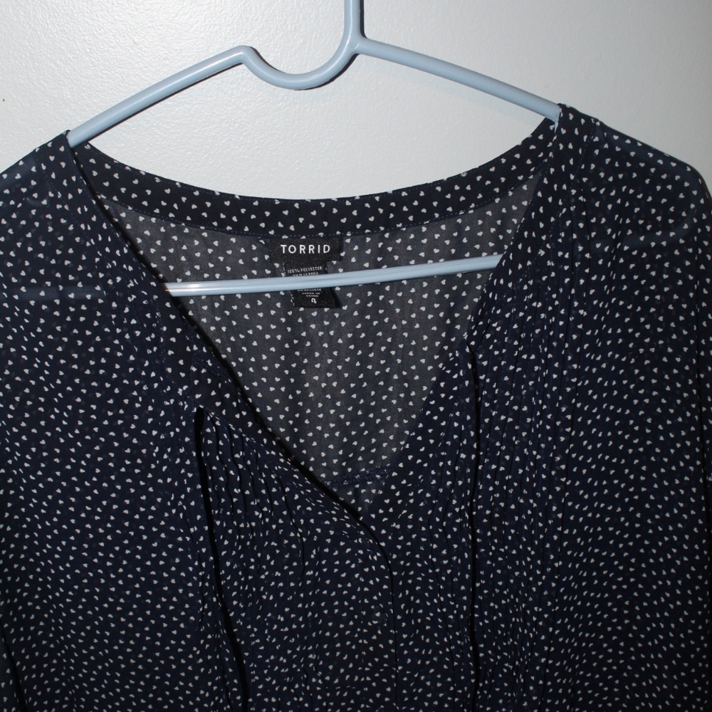 Plus women's top